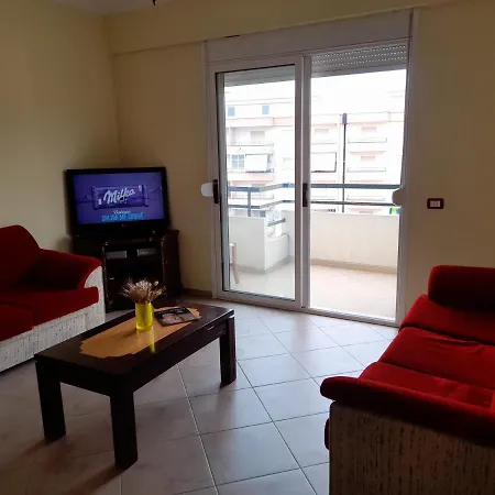 Max's Apartment